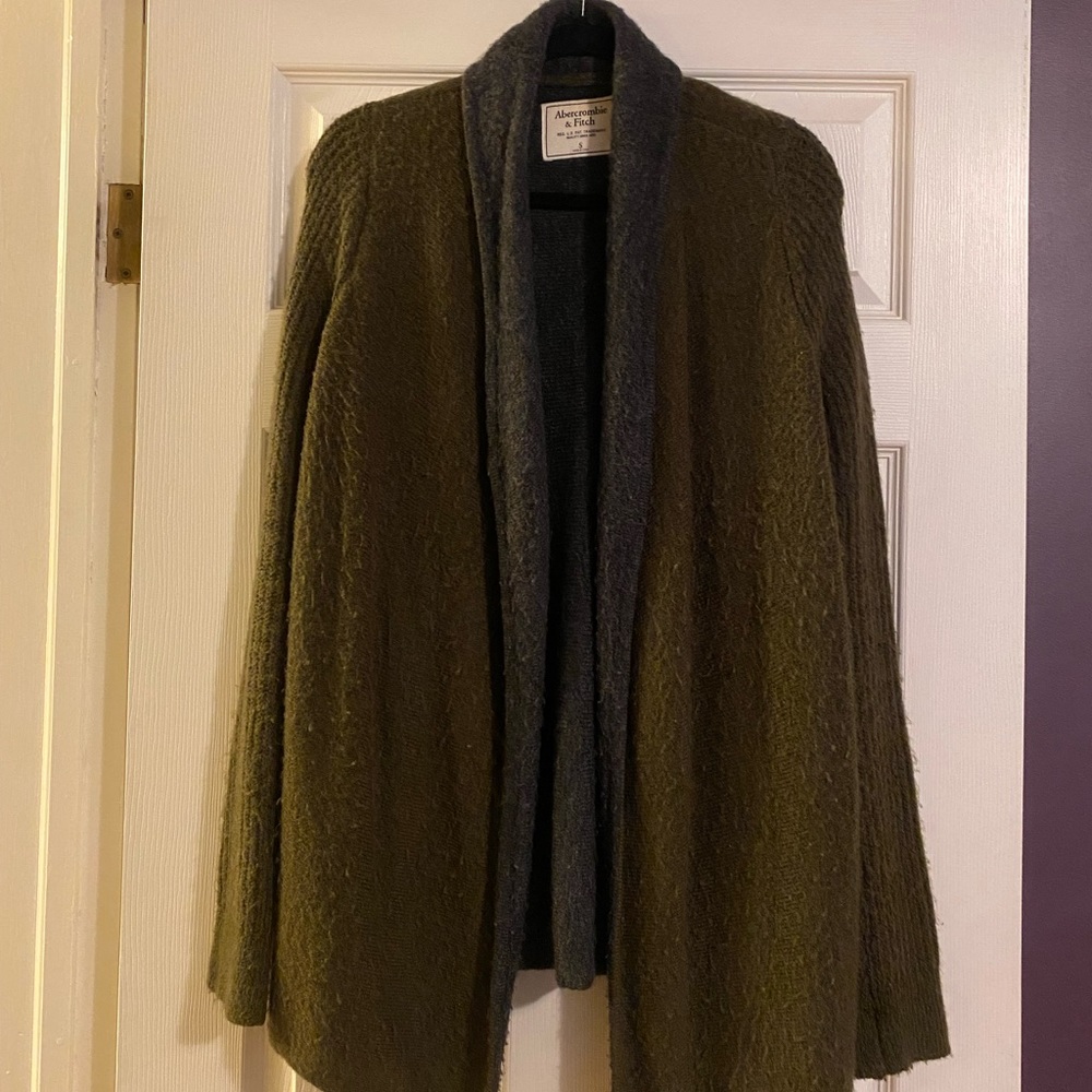 Abercrombie olive sweater cardigan